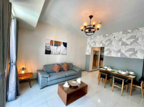 Spacious 1BR One Uptown BGC w/ Sound System